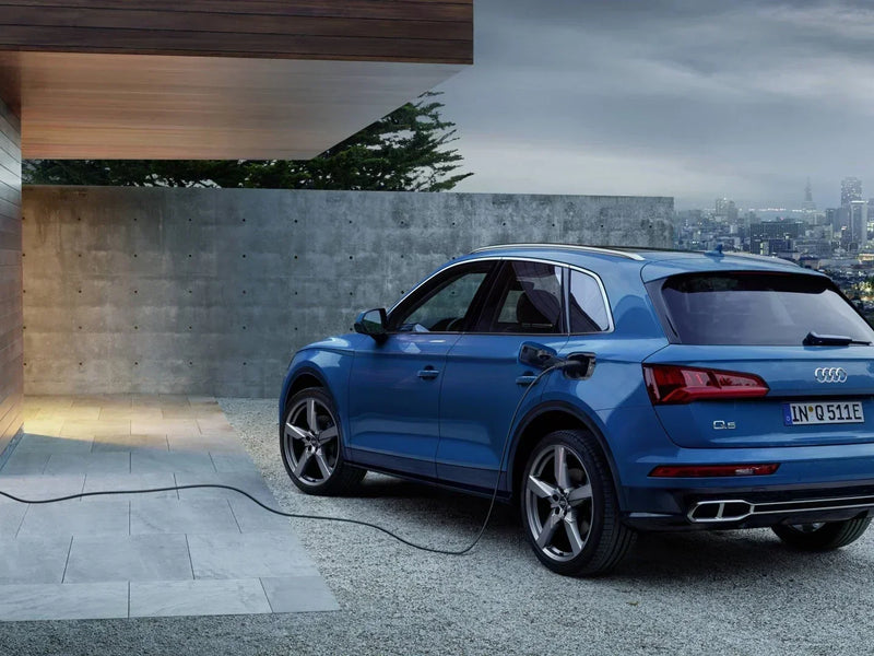 Audi Q5 TFSI PHEV charging cable