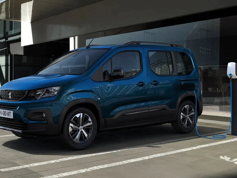 Peugeot E-Rifter charging cable